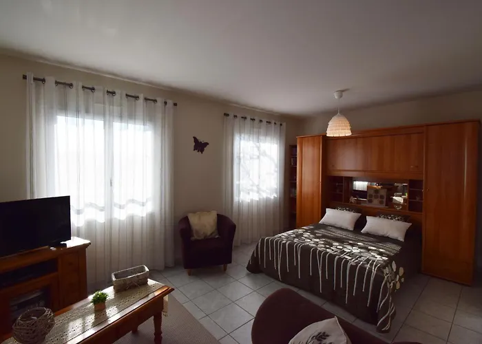 Moncherie * Colayrac-Saint-Cirq